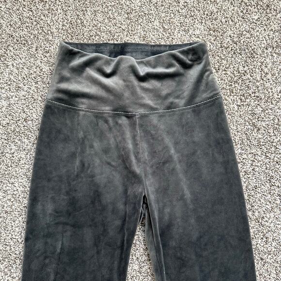 Aerie Offline gray soft velvet leggings size M short - Picture 3 of 11
